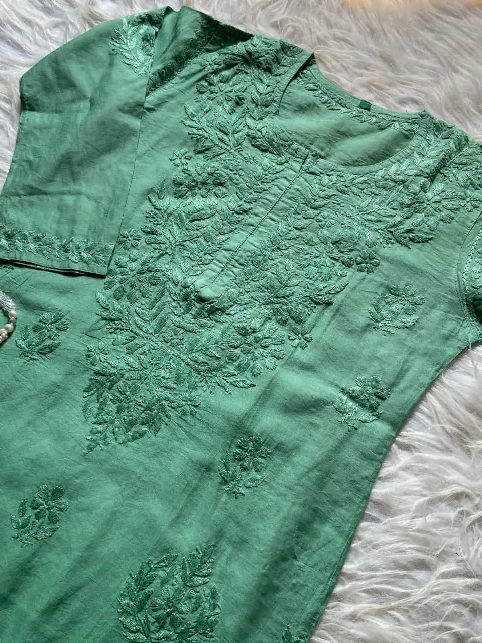 Dharna Ombre Elegance Chikankari Mul Cotton Kurta  - Green