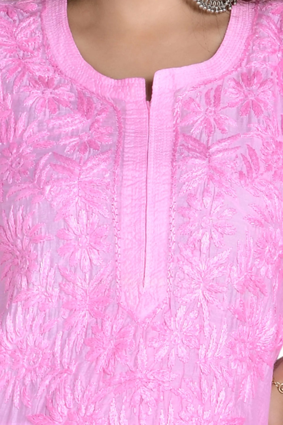 Fiza Kurti – Pink