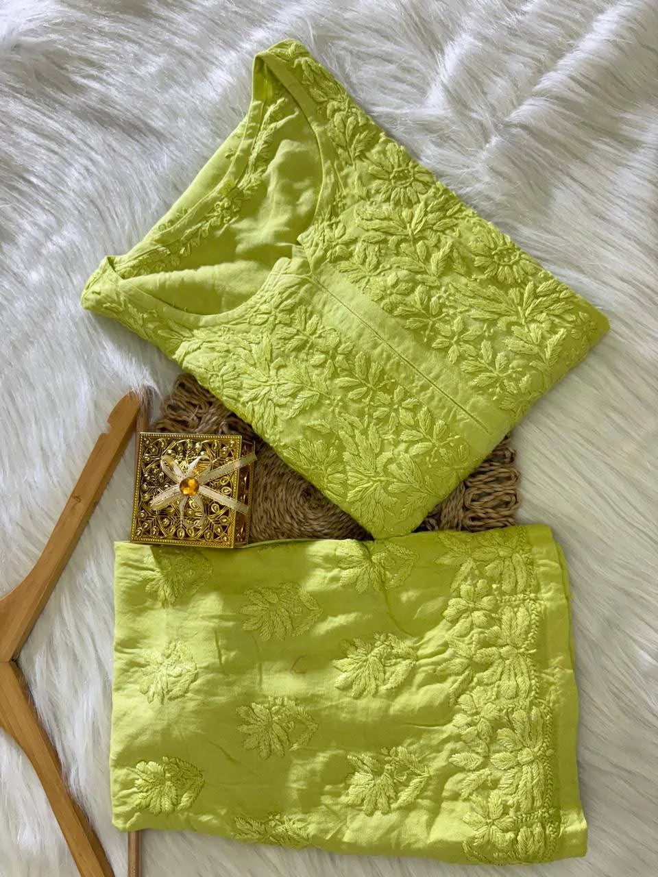 Niharika Chikankari Kurta Set - Parrot Green