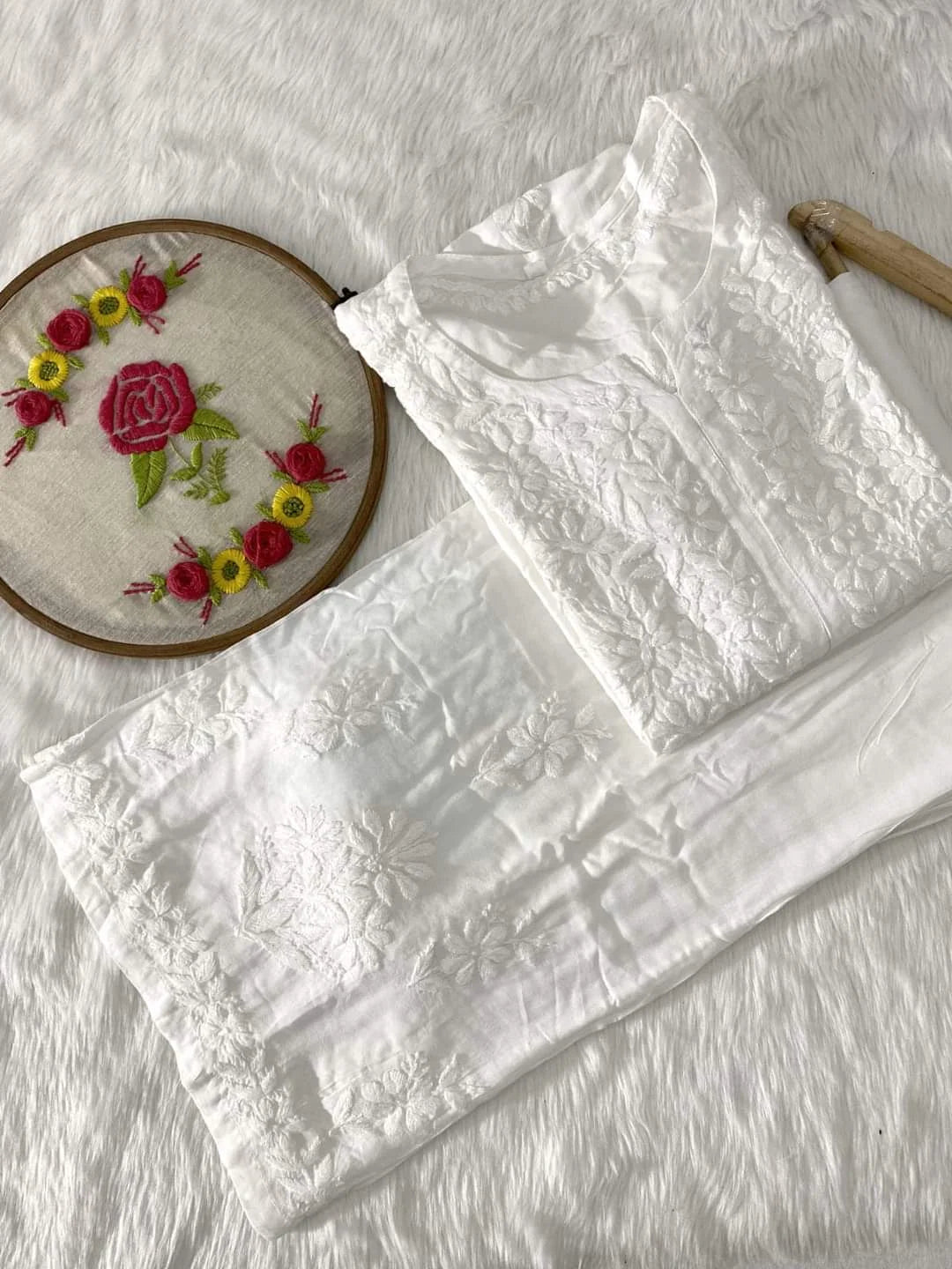 Raha Modal 3D Chikankari Kurta Palazzo Set - White