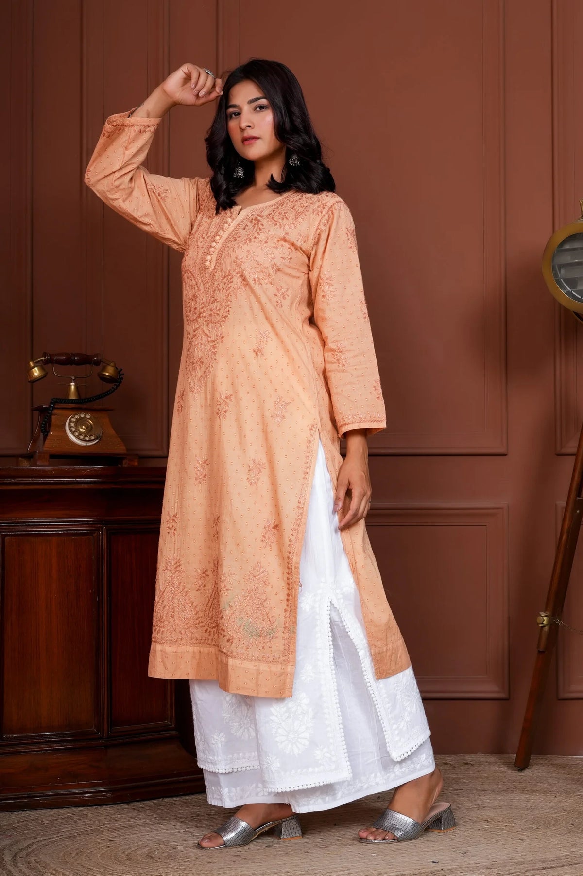 Ruhina Dobby Mul Cotton Chikankari Kurta - Rust