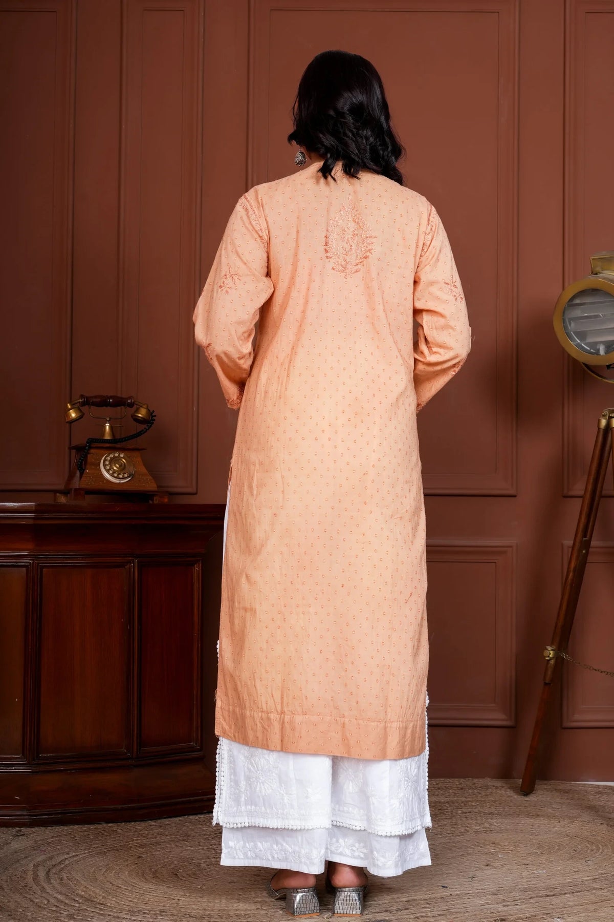 Ruhina Dobby Mul Cotton Chikankari Kurta - Rust