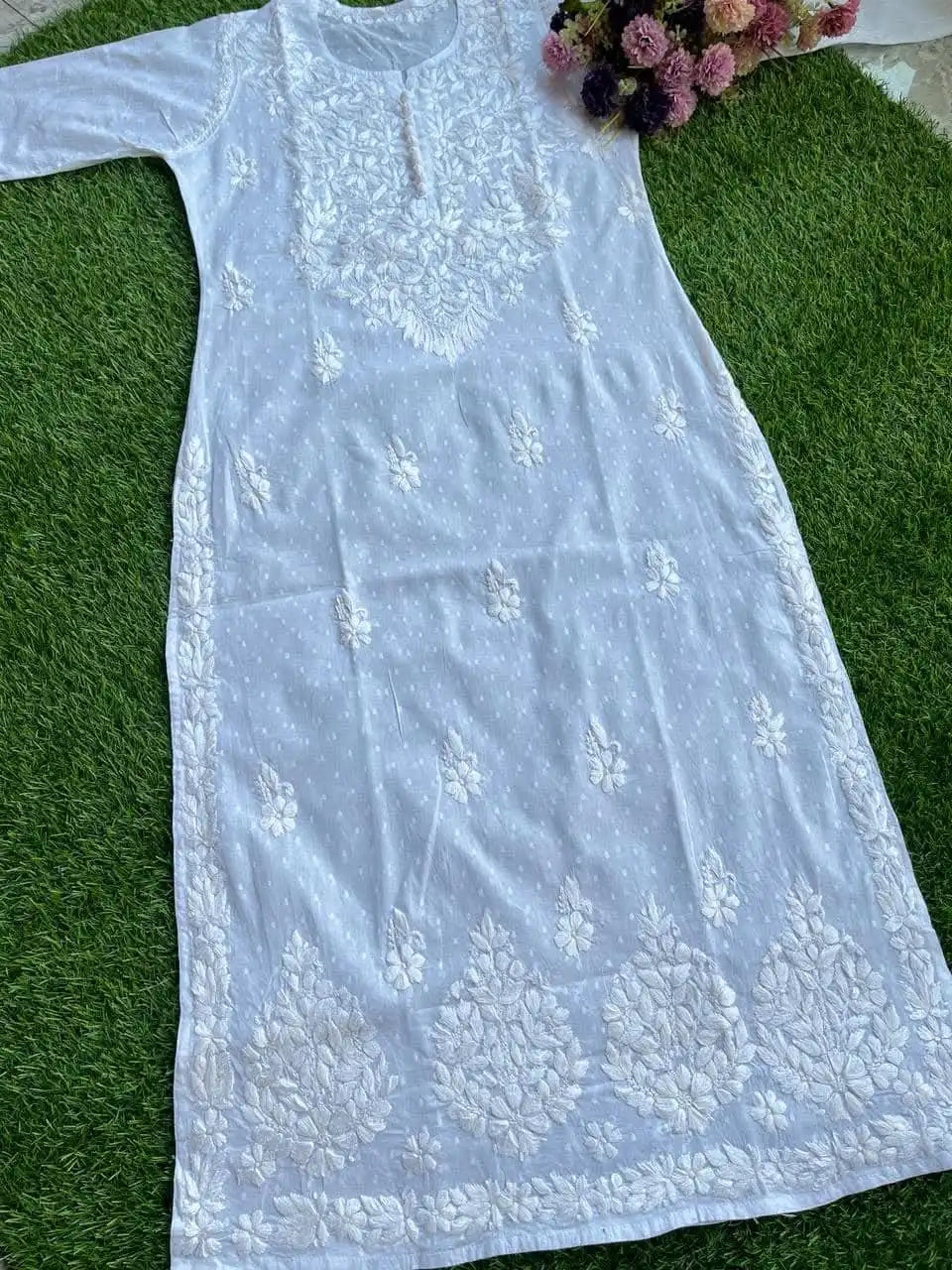 Safeda Dobby Mul Cotton Chikankari Kurta Croshiya Buttons