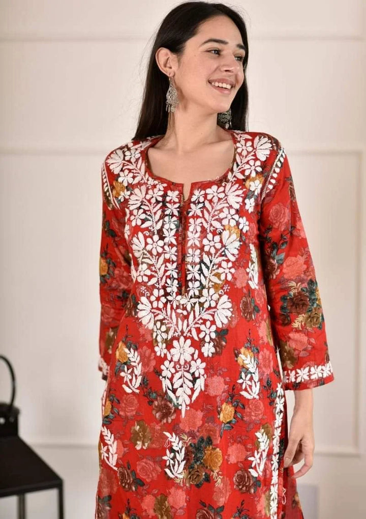 Sara Kurti – Red