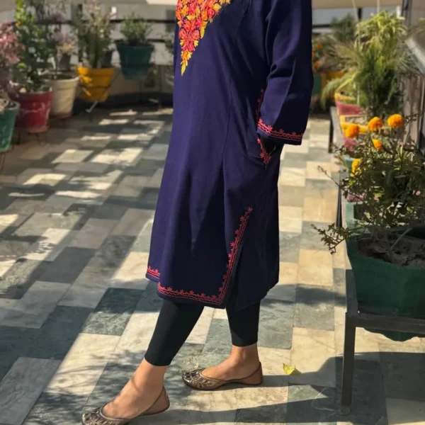 Surkh Kashmiri Woolen Phiran - Navy Blue