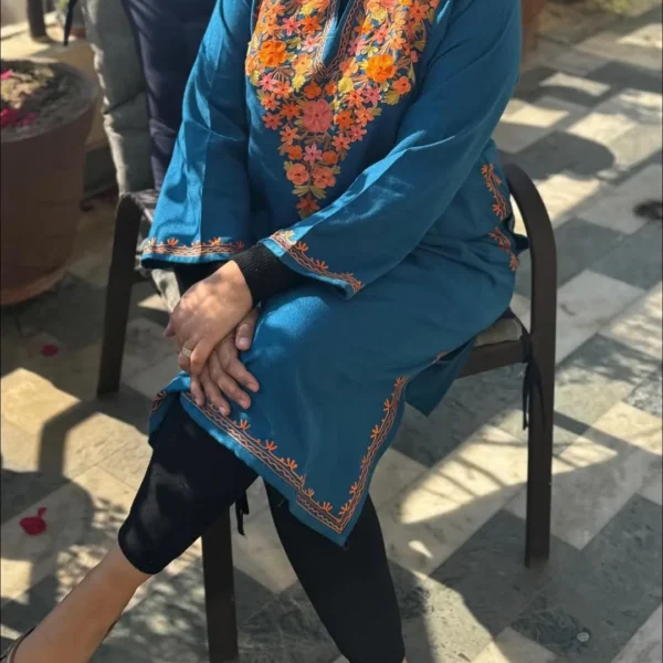 Surkh Kashmiri Woolen Phiran - Blue