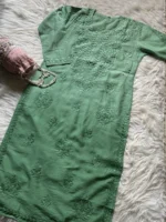 Dharna ombre pattern dual toned chikankari mul cotton chikankari kurta - Green (2)