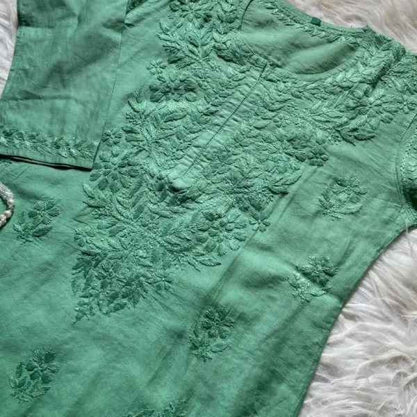 Dharna ombre pattern dual toned chikankari mul cotton chikankari kurta - Green (3)
