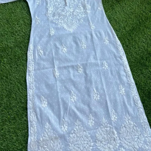 Safeda Dobby Mul Cotton Chikankari Kurta (1)
