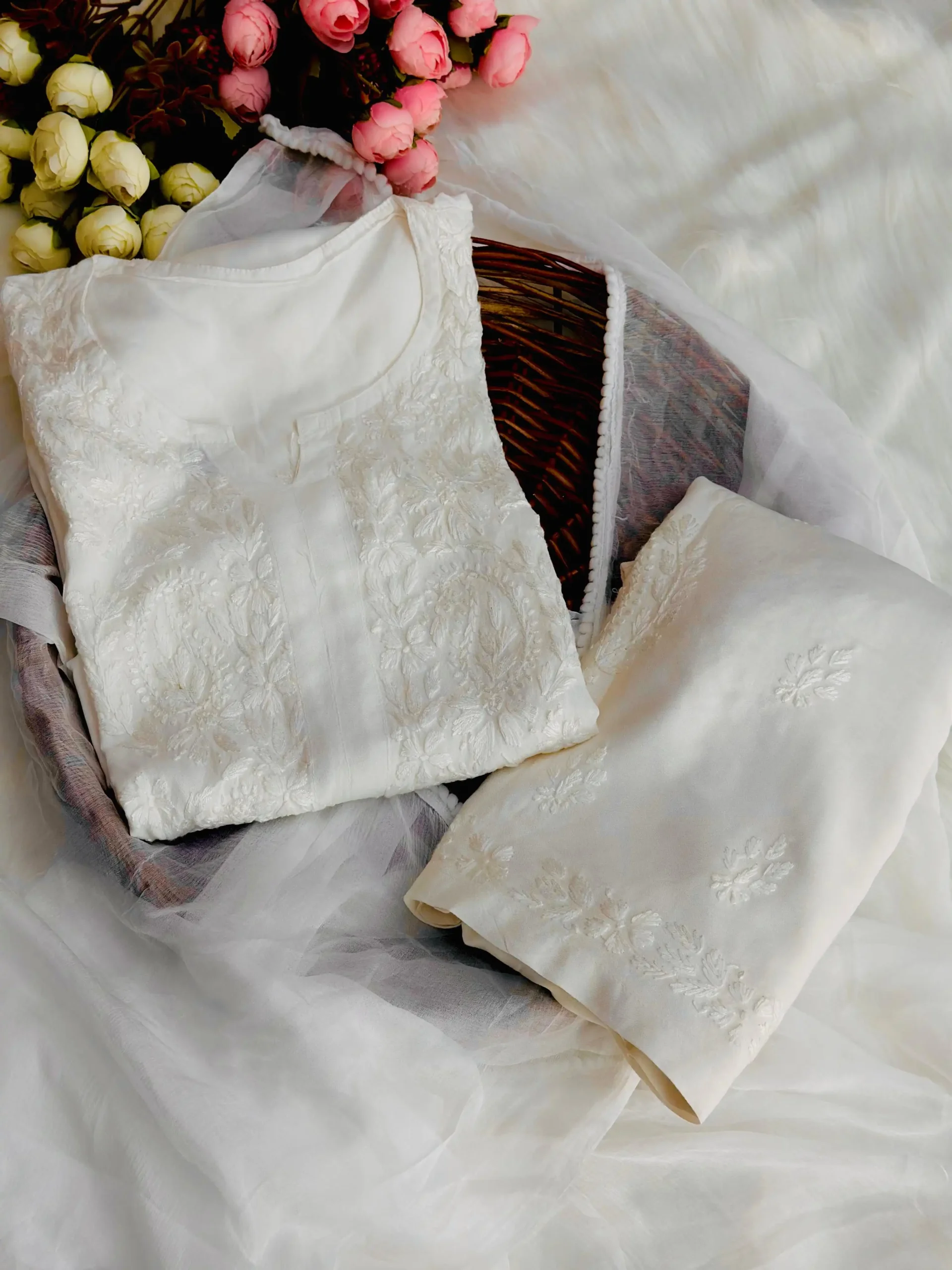 Raas Ombre Pattern Full Set Raas Ombre Pattern Full Set - White